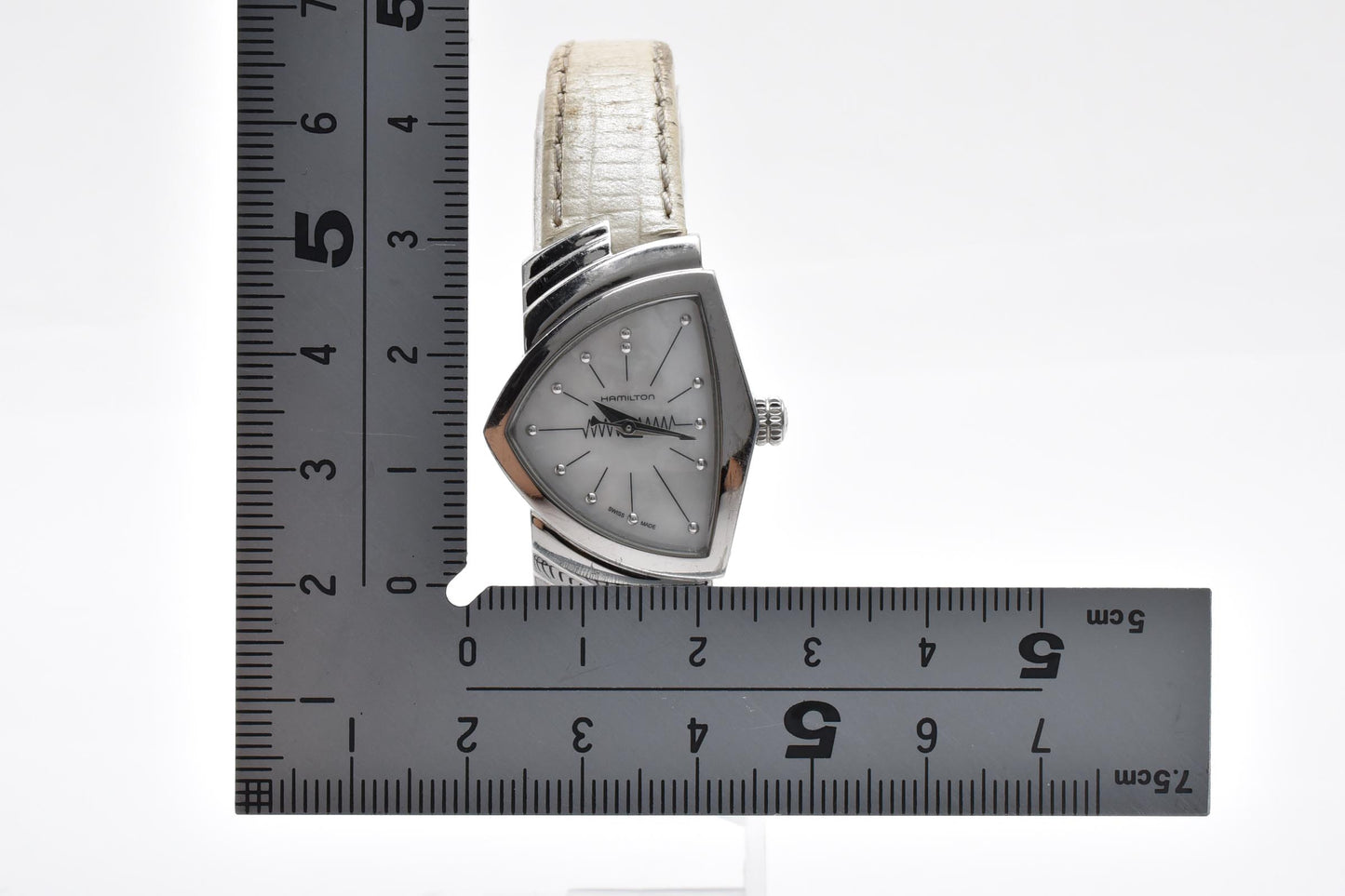 Hamilton Ventura H242112 White Dial Quartz