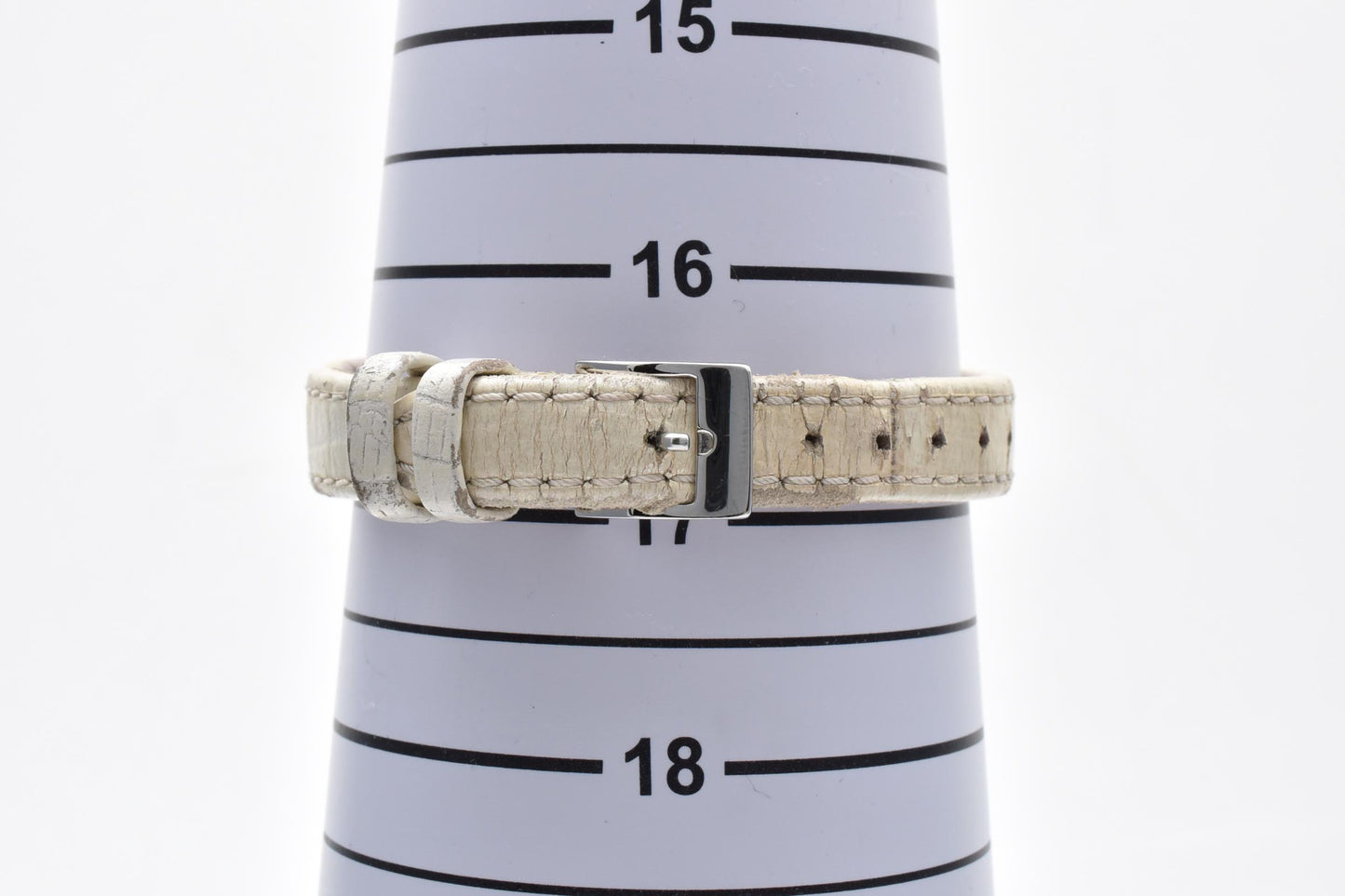 Hamilton Ventura H242112 White Dial Quartz