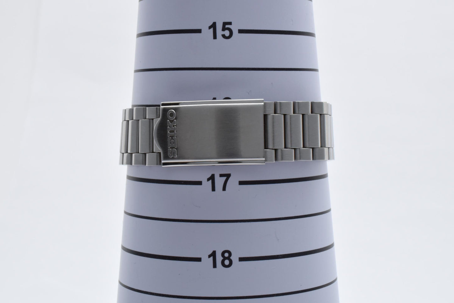 SEIKO 5 7S26-0480 Silver Dial Automatic