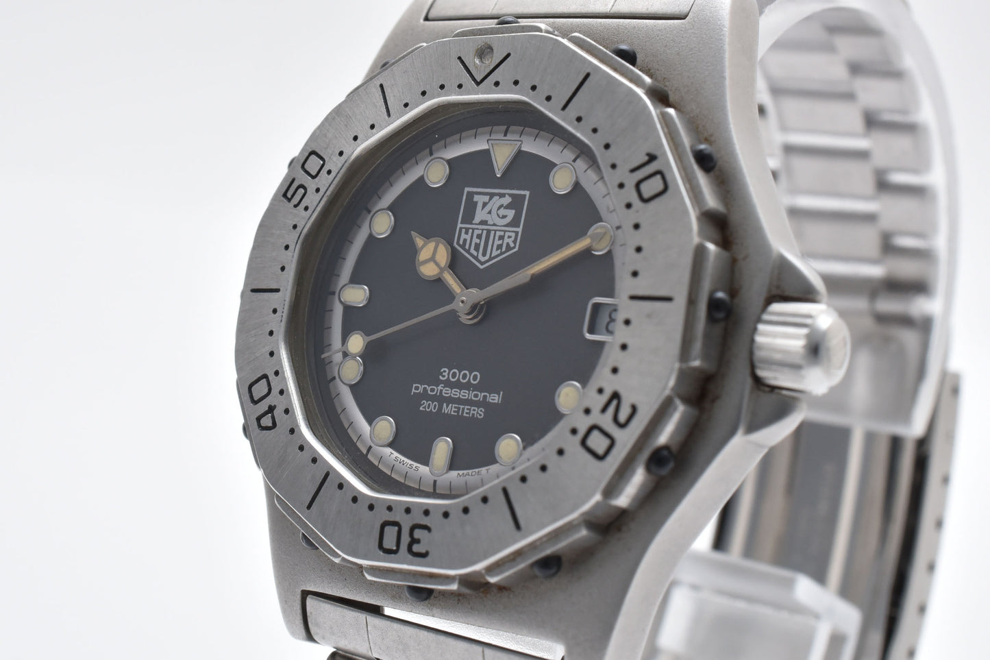 TAG Heuer 3000 Series 932.213 Professional