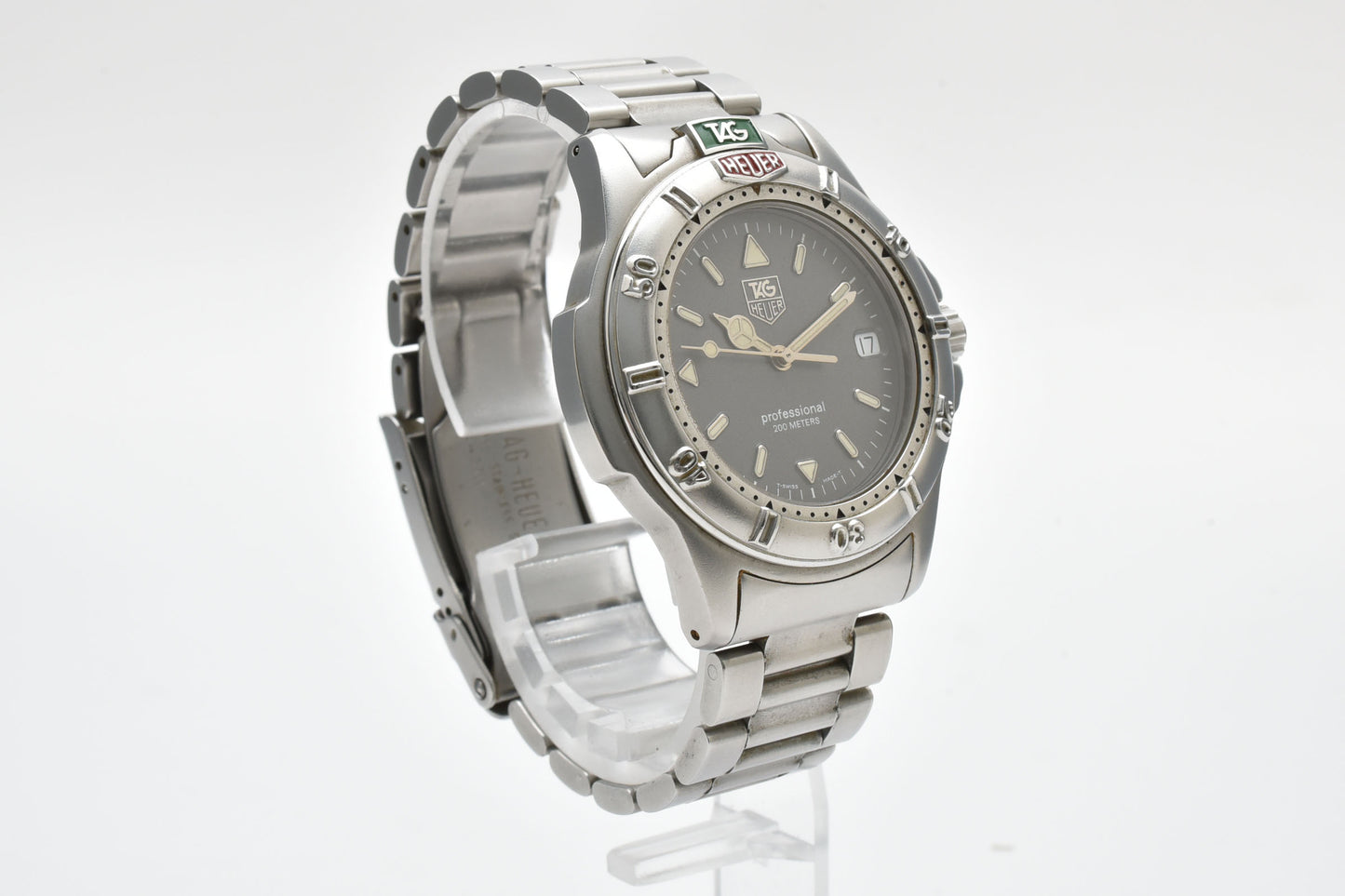 Tag Heuer WF1111-0 4000 Series Professional