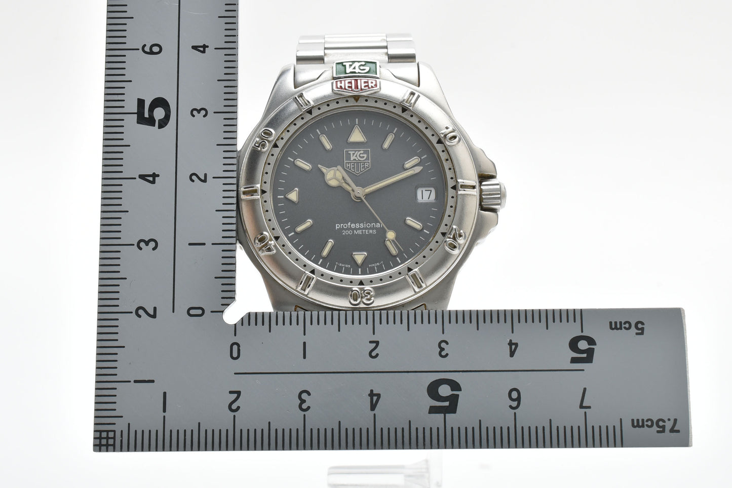 Tag Heuer WF1111-0 4000 Series Professional