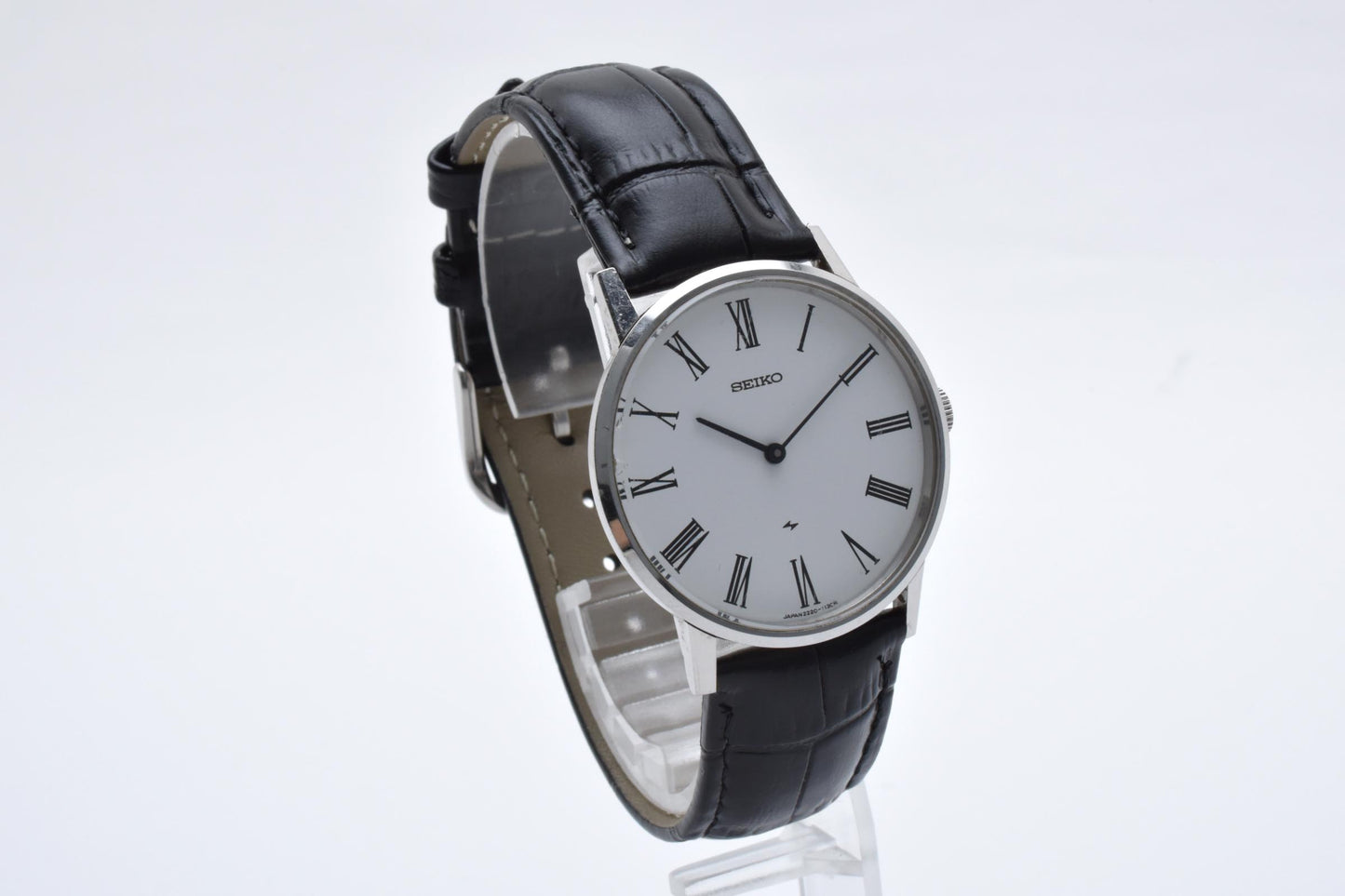 SEIKO Chariot 2220-0430 White Dial Manual