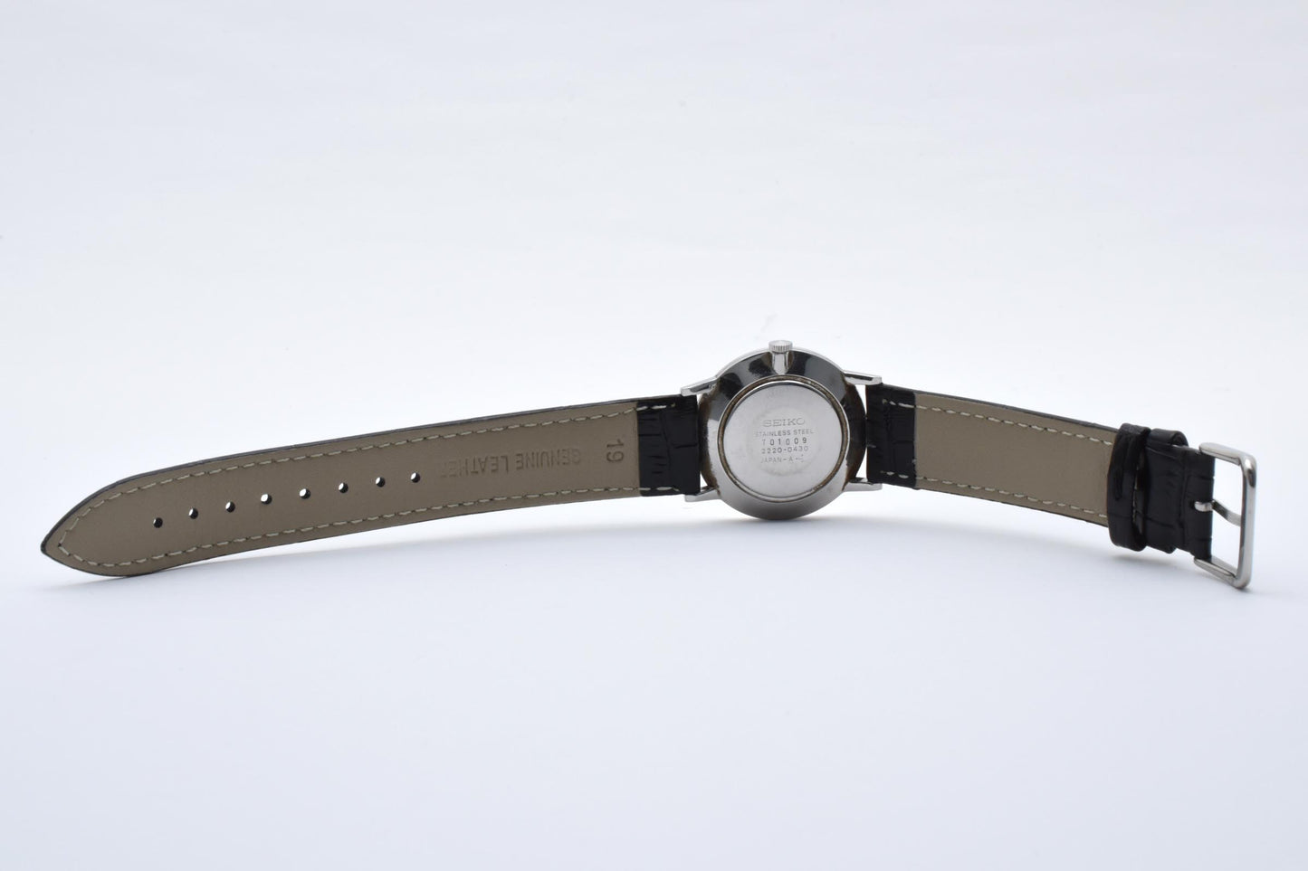 SEIKO Chariot 2220-0430 White Dial Manual
